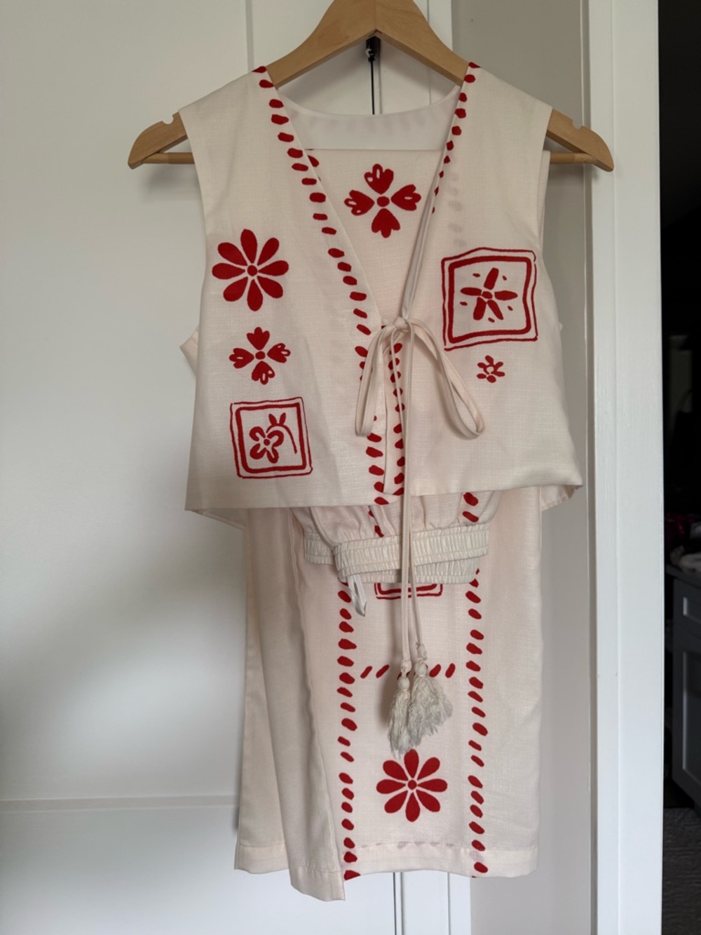 Cream Two-Piece Set with Red/Orange Floral Embroidery